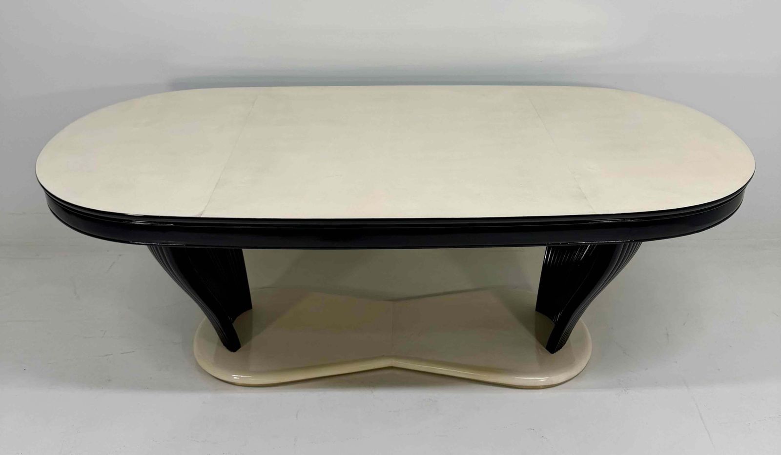 Extendable Italian Art Deco Dining Table Att. Vittorio Dassi In Parchment, 1940s photo 9860.0