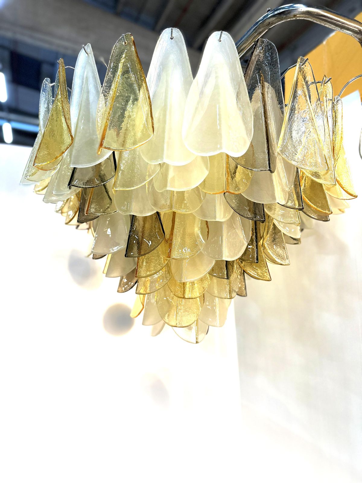 Venetian Amber And Fumè Multicolor “Rondini” Murano Glass Chandelier photo Lighting