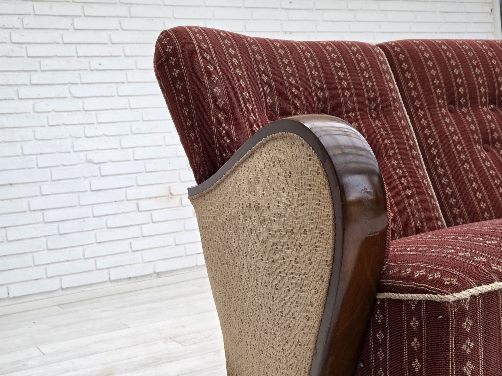 1620.0 1960s, Danish 3 Seater Sofa, Red Furniture Wool, Beech Wood. photo