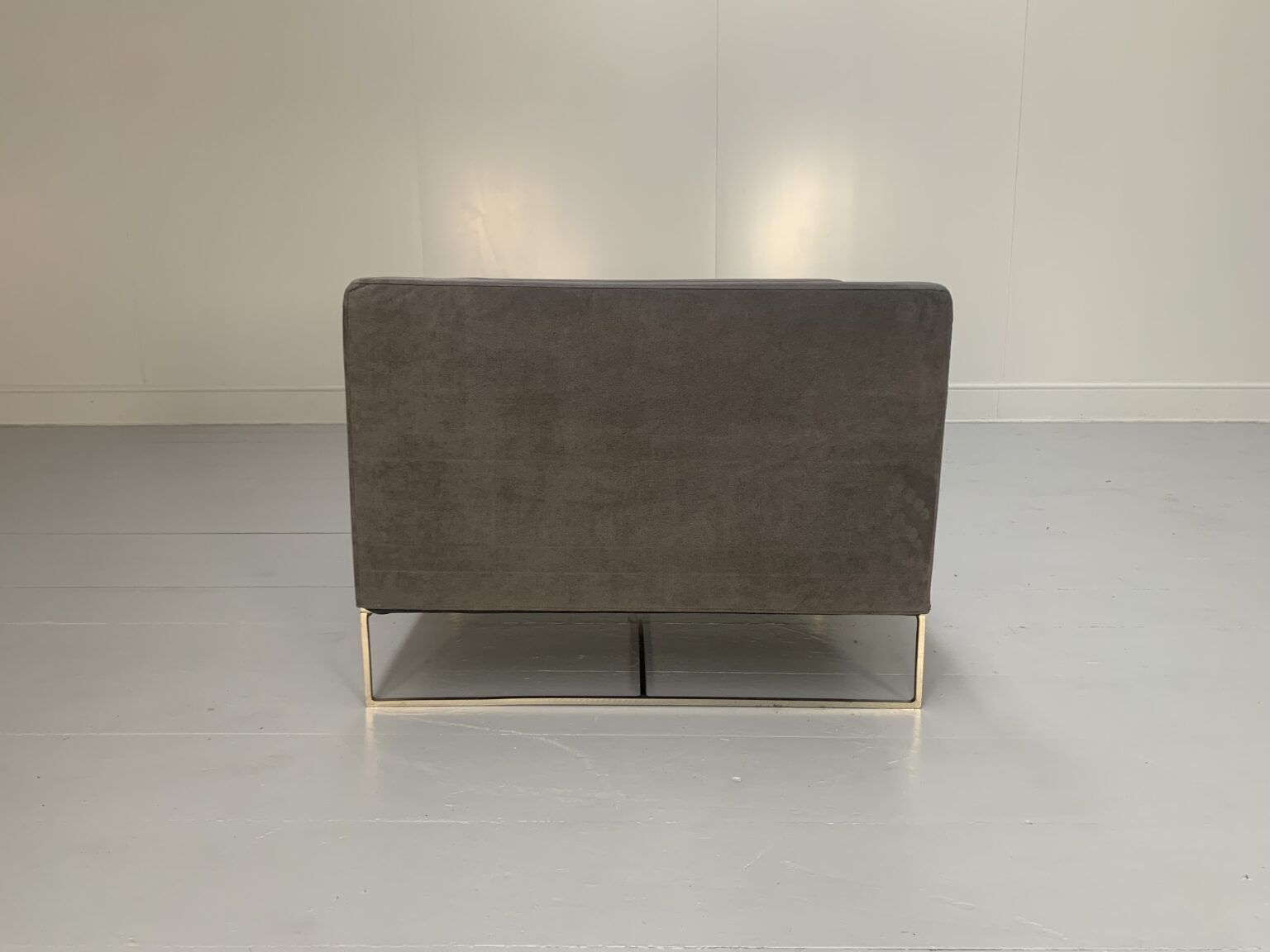 Minotti “Klee” Armchair – In Grey Alcantara photo furniture