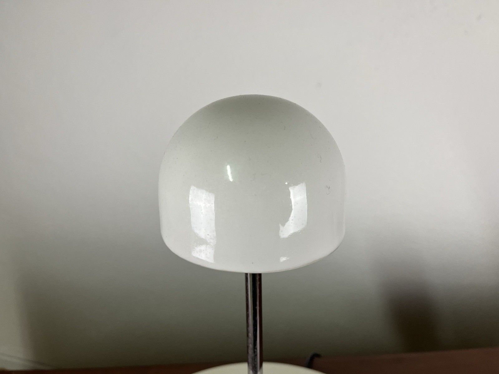 photo furniture Nemea Vico Magistretti Artemide Metal Table Lamp 70’s Vintage Design