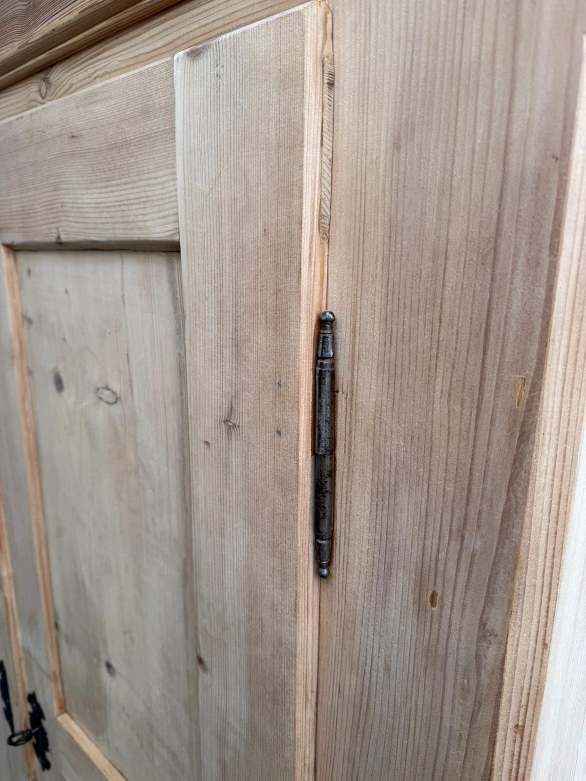 An Amazing Georgian Pine Linen Knockdown Wardrobe To Wax/Paint photo Furniture