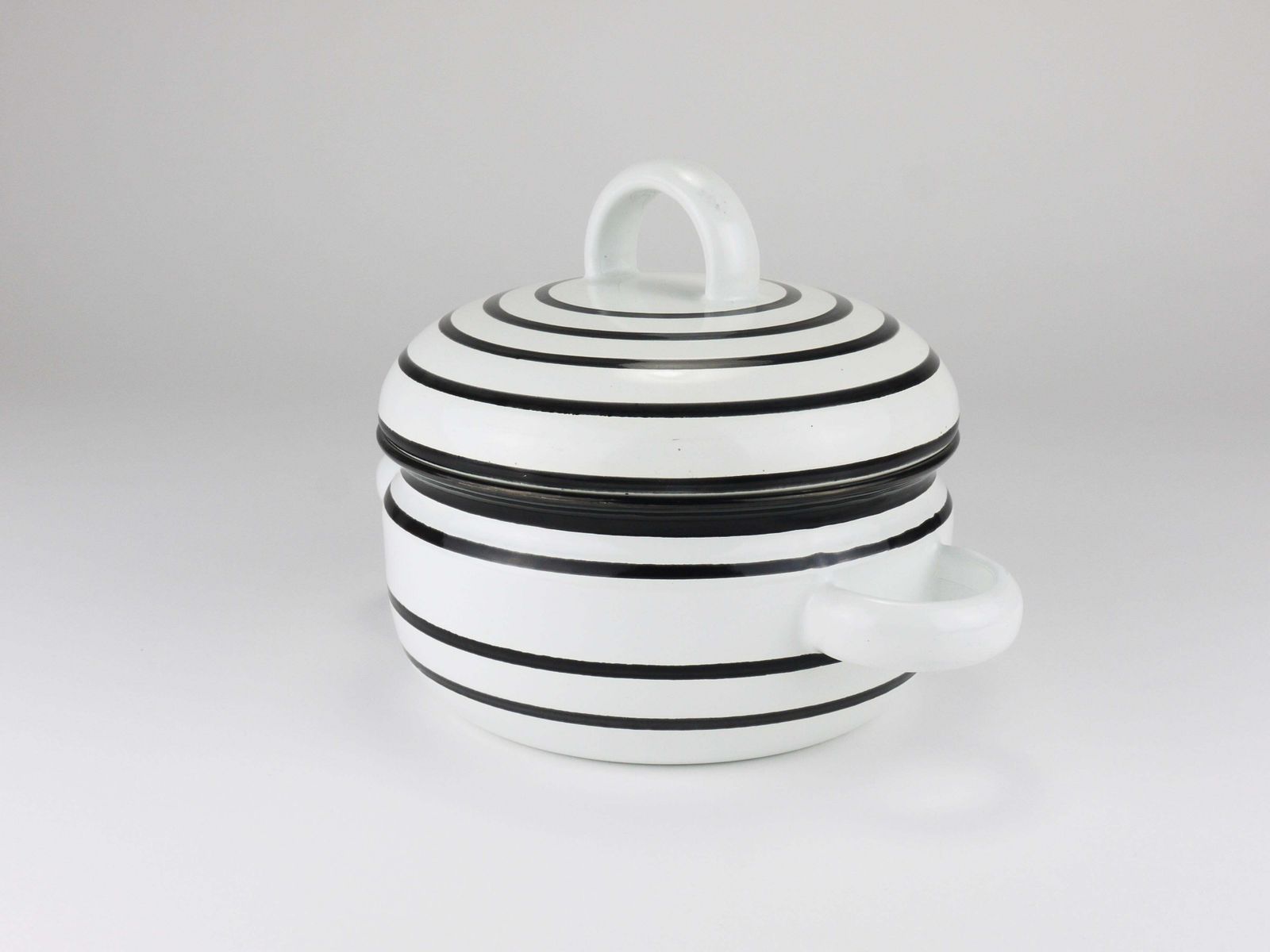 Carl Aubock III Enameled „Culinar“ Pot With Lid, Ostovics Vienna, Austria, 1970s photo Home Decor