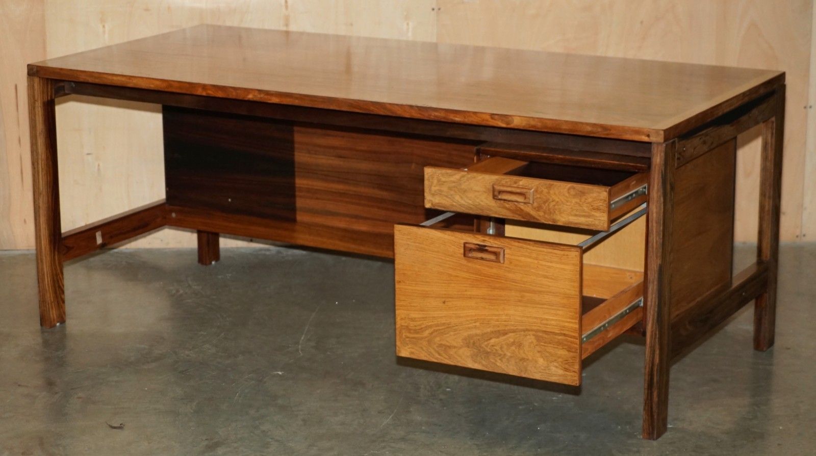 photo vintage Unique Mid Century Modern Brazilian Office Desk Part Of Large Suite