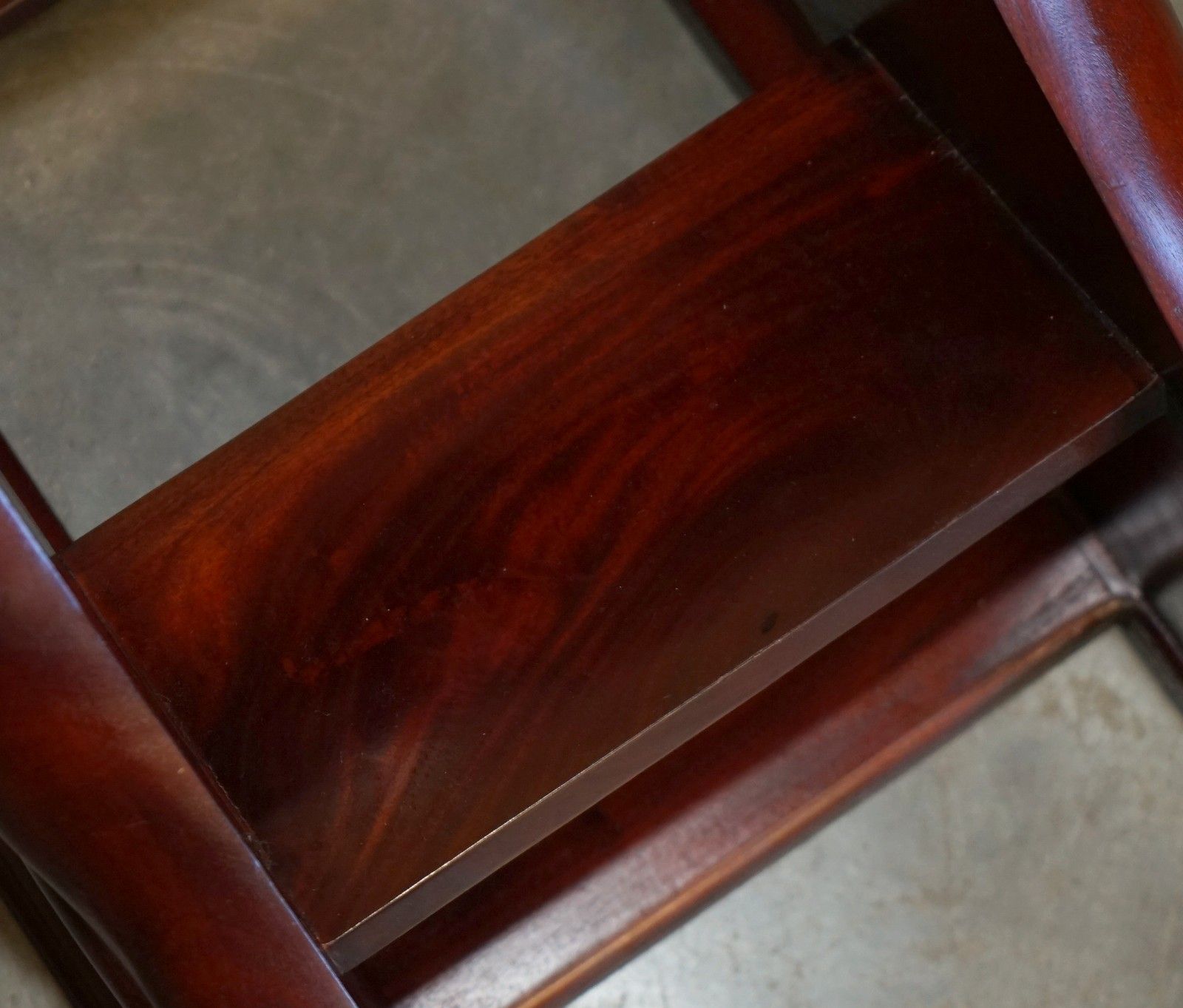 photo vintage Pair Of Deep Mahogany Library Steps Depicting Ornately Carved Dogs To The Sides
