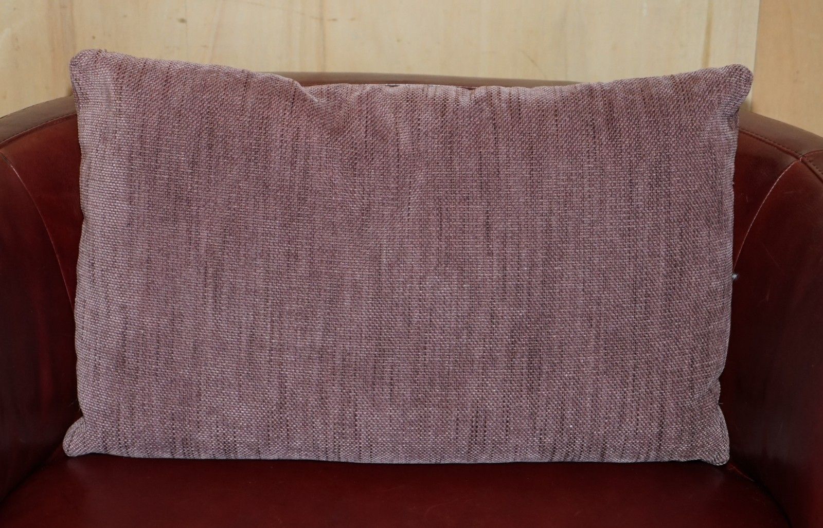 Pair Of Exquisite Bordeaux Leather Natuzzi Swivel Armchairs With Lumbar Cushions photo 3500.0