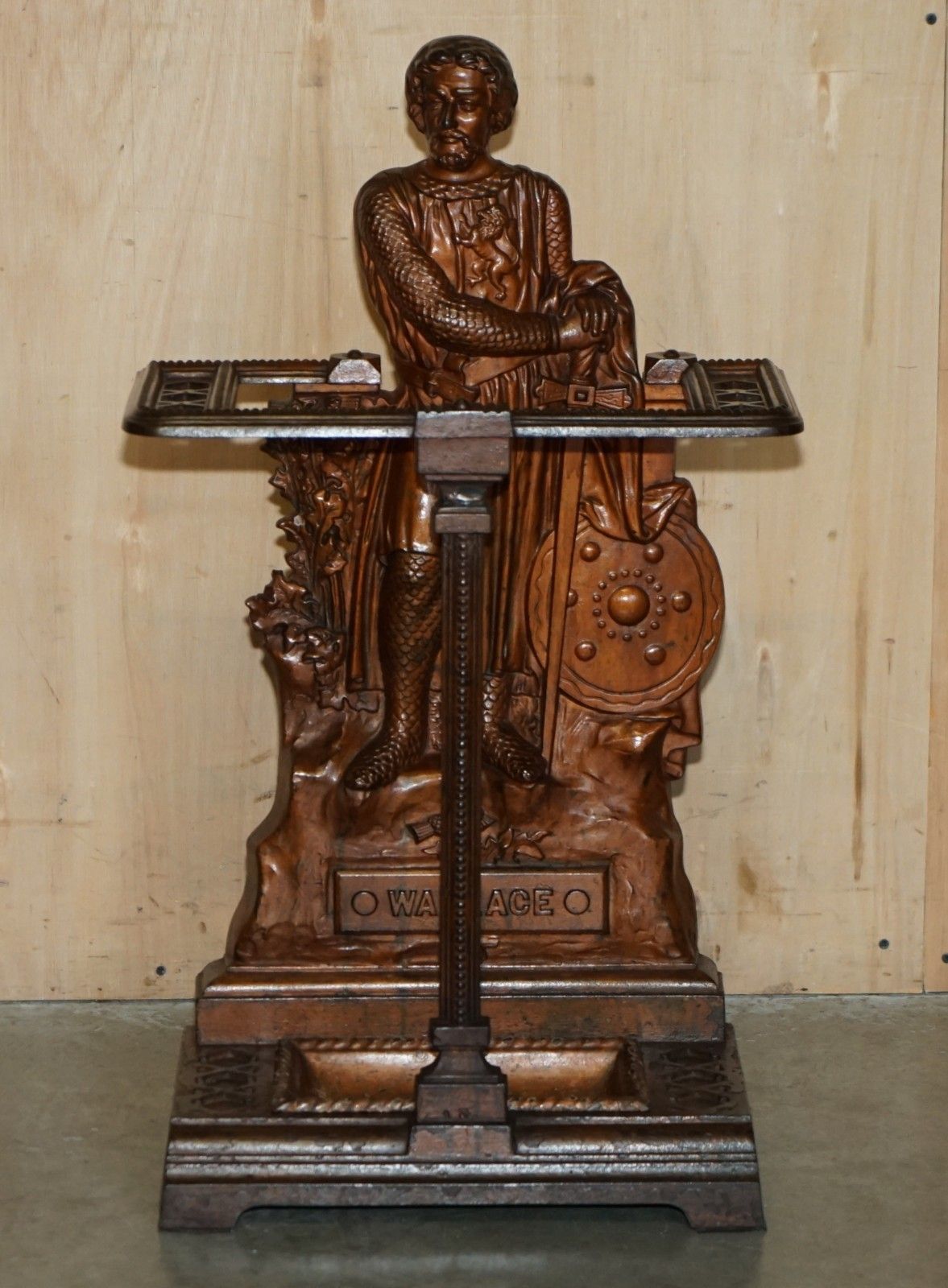 19th Century Scottish Cast Iron Umbrella Stand By Grahamston Of William Wallace photo for sale
