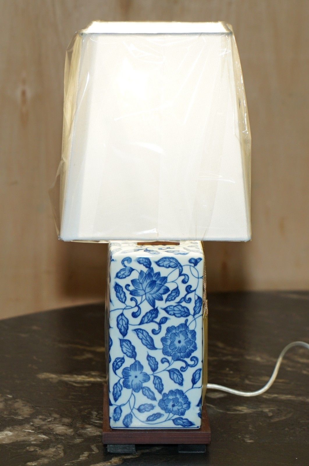 1 Of 2 Brand New Ralph Lauren Porcelain Cobalt Vineyard Table Lamps photo vinterior