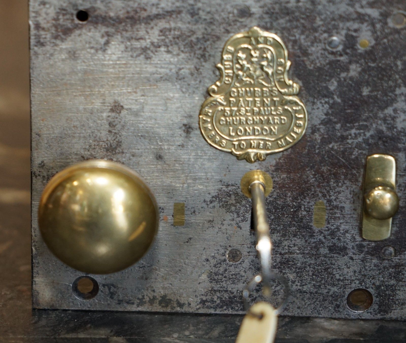 Stunning Antique Victorian Restored Brass Chubb And Son Coat Of Arms Door Lock photo buy