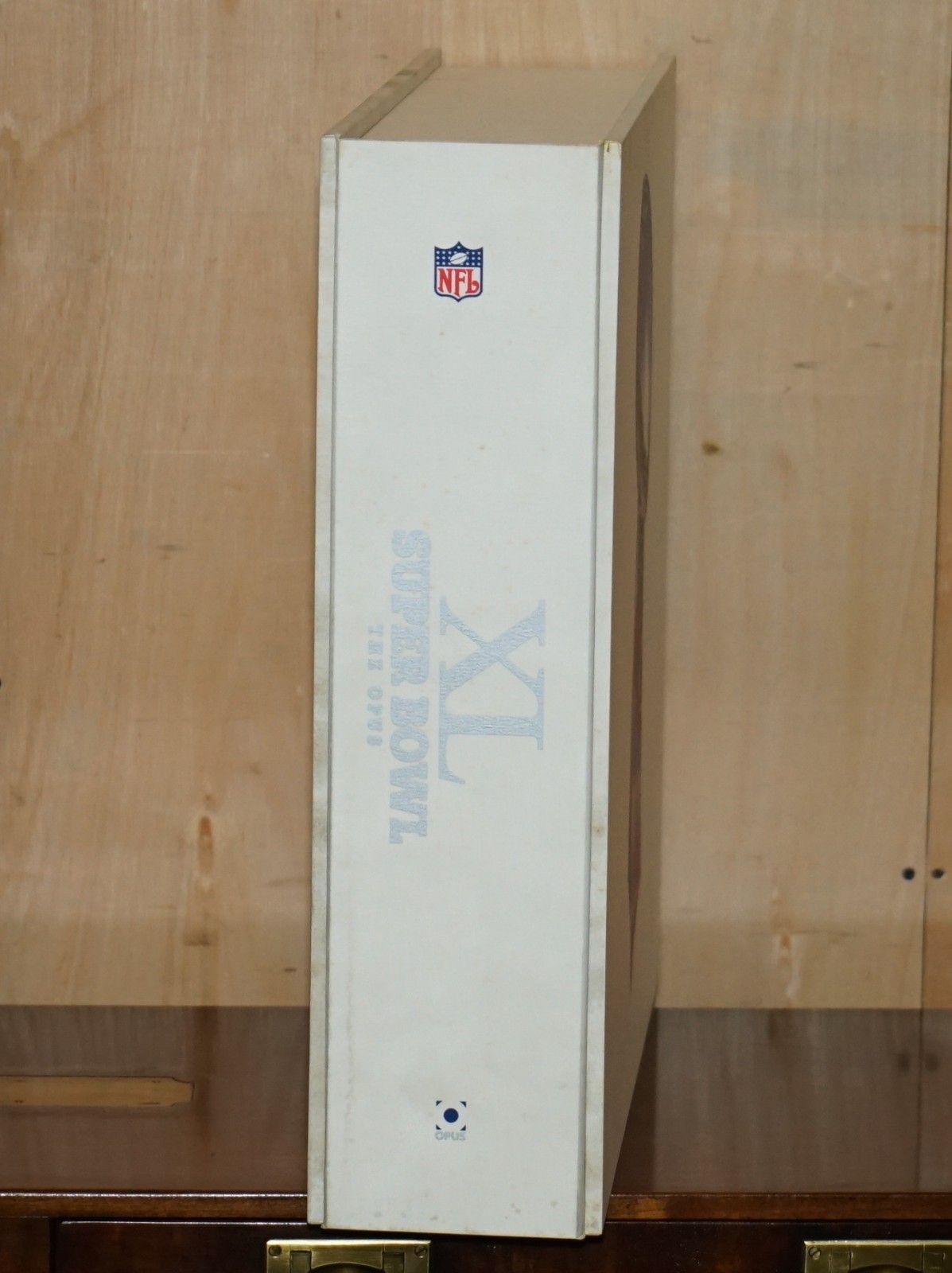 37kg Ltd Edition 825/20000 Xl Super Bowl The Opus American Nfl Football Book photo Home Decor