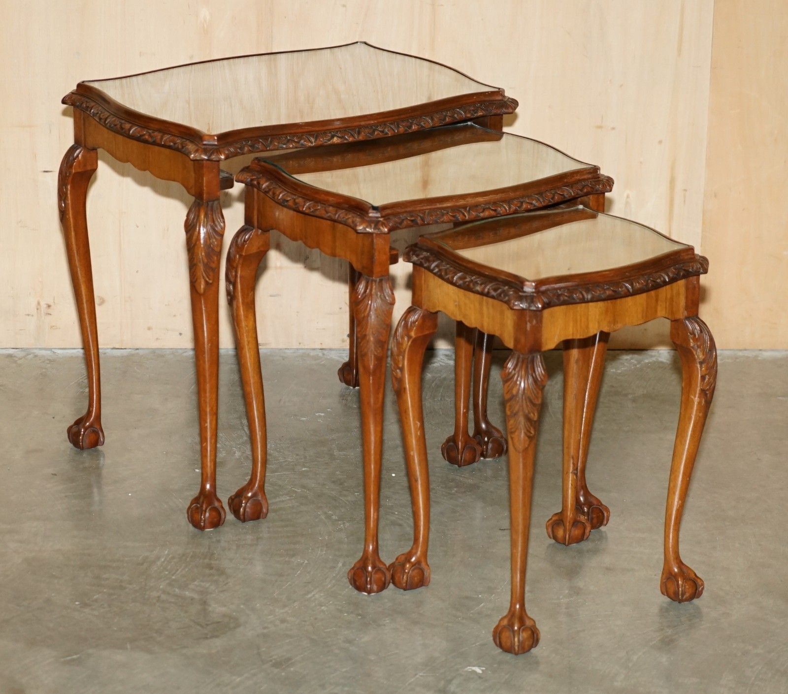Lovely Vintage Nest Of Three Burr Walnut Claw & Ball Feet Side End Wine Tables photo furniture
