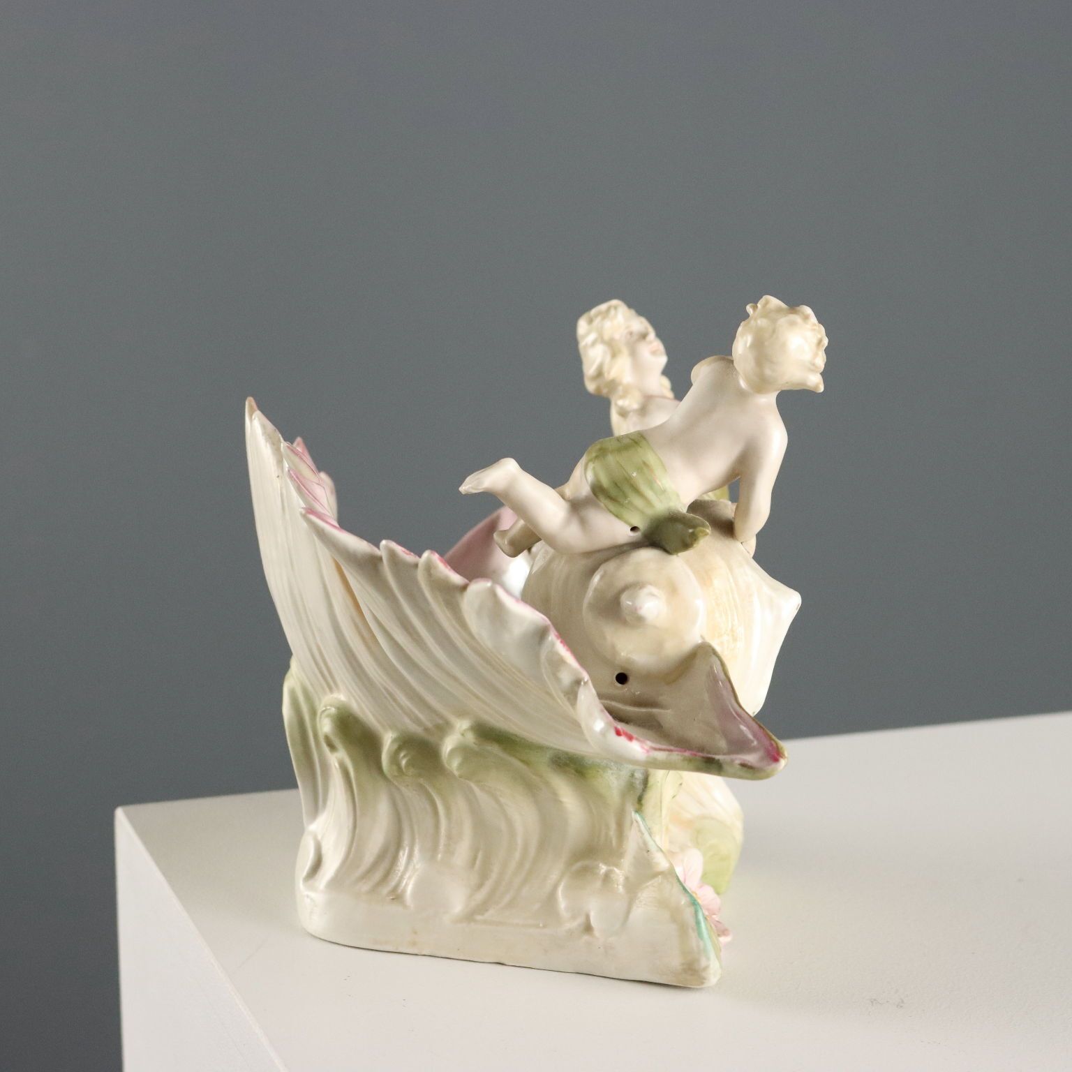 Vase Shell Shaped Art Nouveau Porcelain XIX XX Century photo vinterior