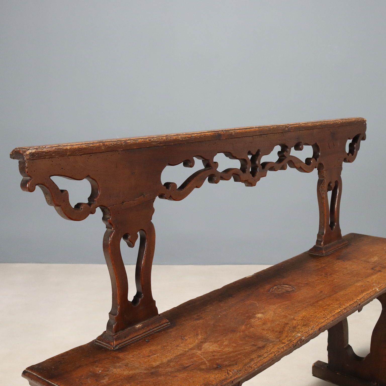 Antique Bench Walnut Wood Italy XVIII Century photo for sale