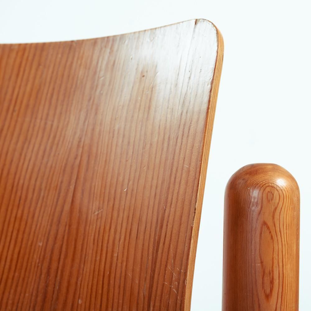 photo vintage Knud Friis & Elmar Moltke Nielsen (Friis & Moltke) Pine Brutalist Chairs Getama