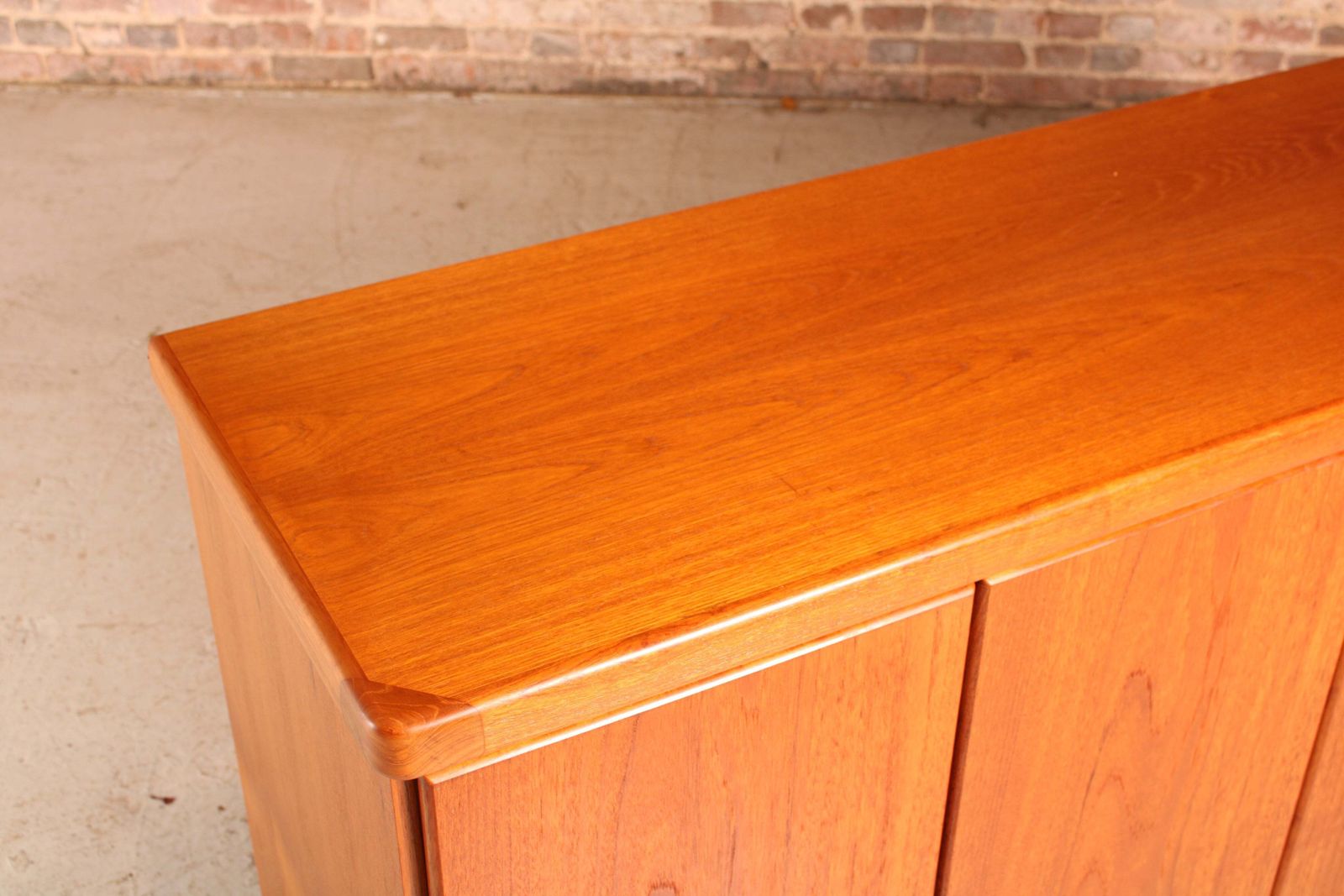 photo vinterior Danish Mid Century Teak Sideboard By Christian Linneberg, Circa 1970s