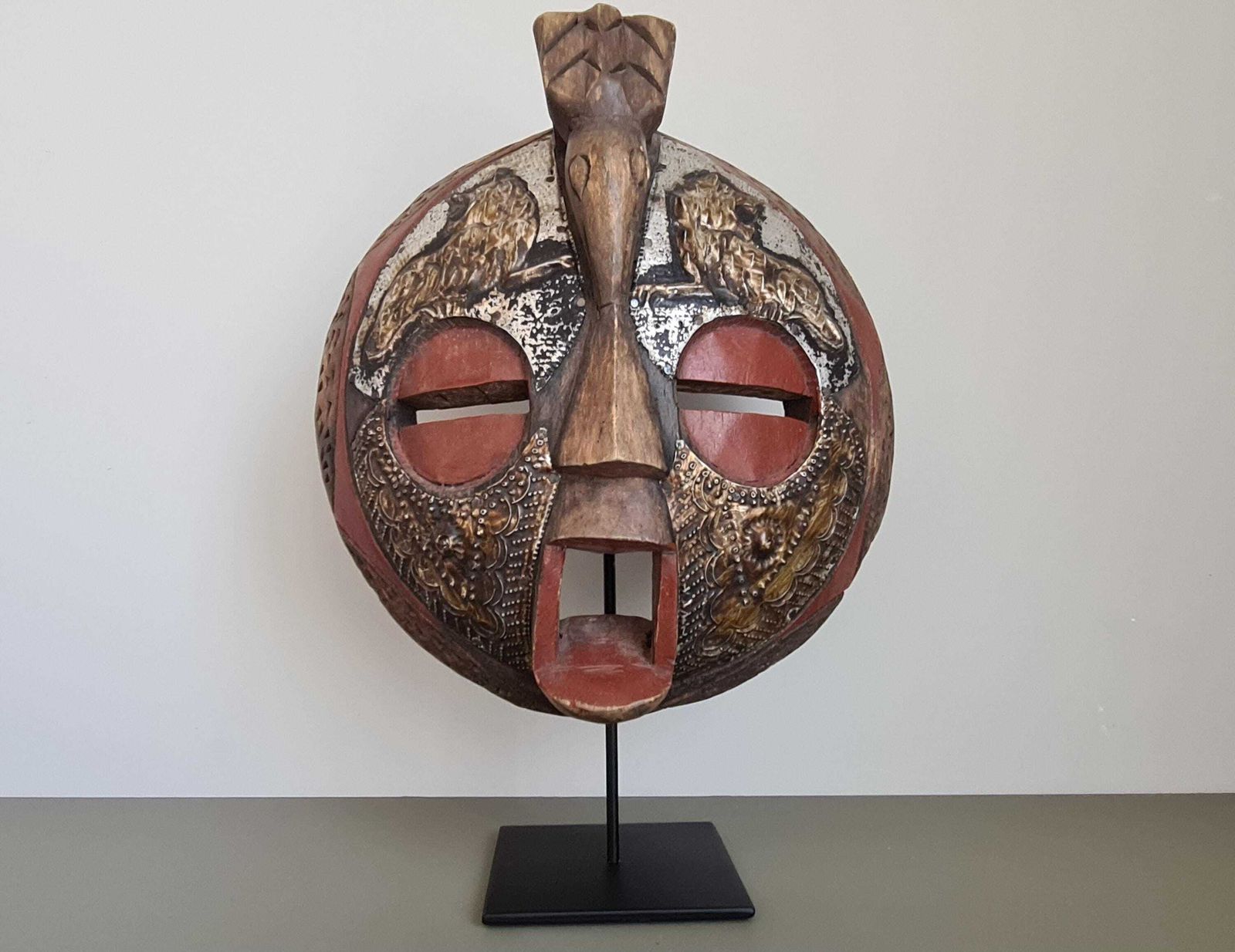 Vintage Luba Kifwebe African Mask In Carved Wood – Ethnic Tribal Art – Wall Decor & Handicraft Object – Antique Mask photo buy
