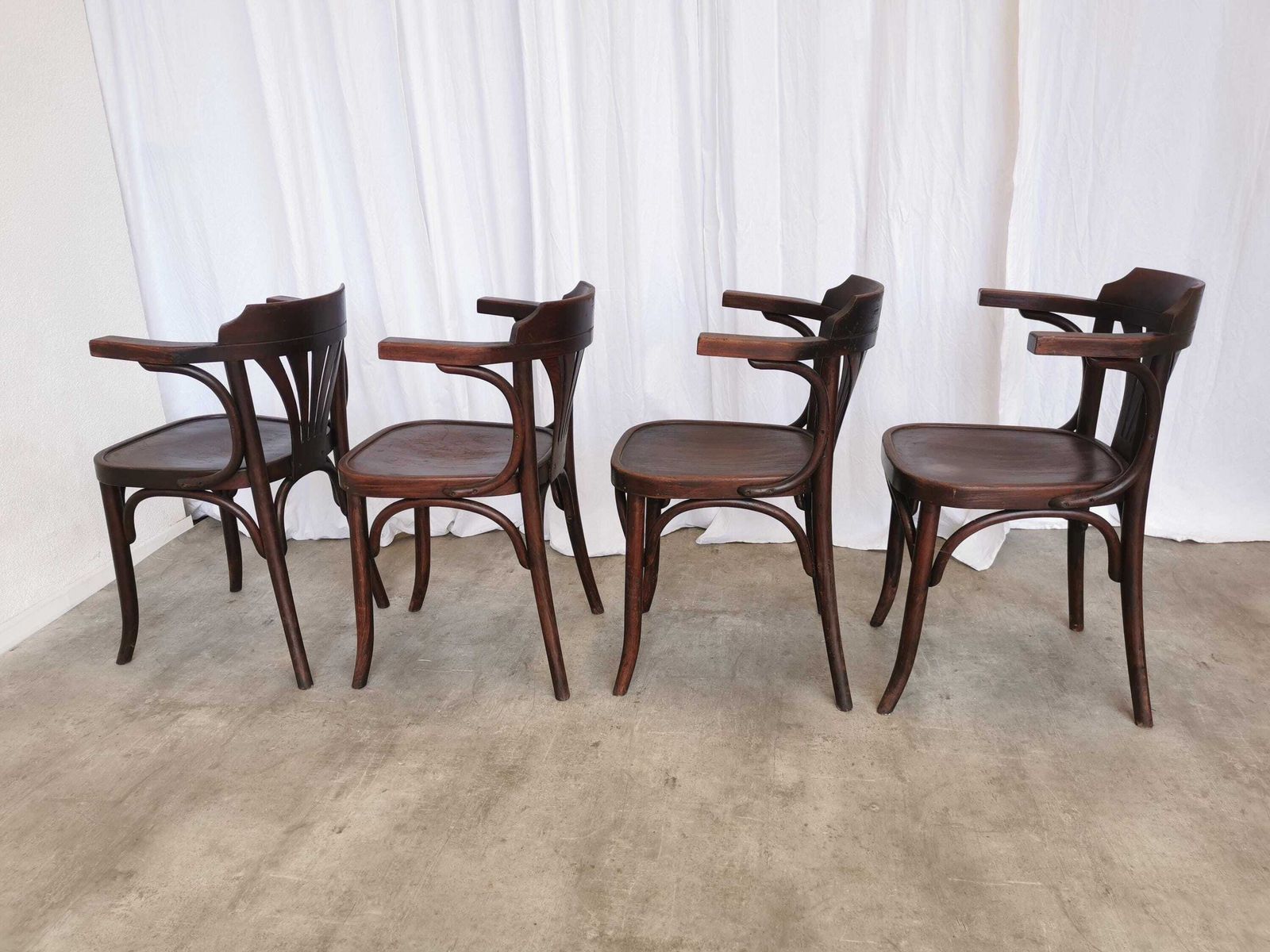 Set Of 4 Vintage Bentwood Dining Chair: Mid Century Thonet Style Armchair photo vintage