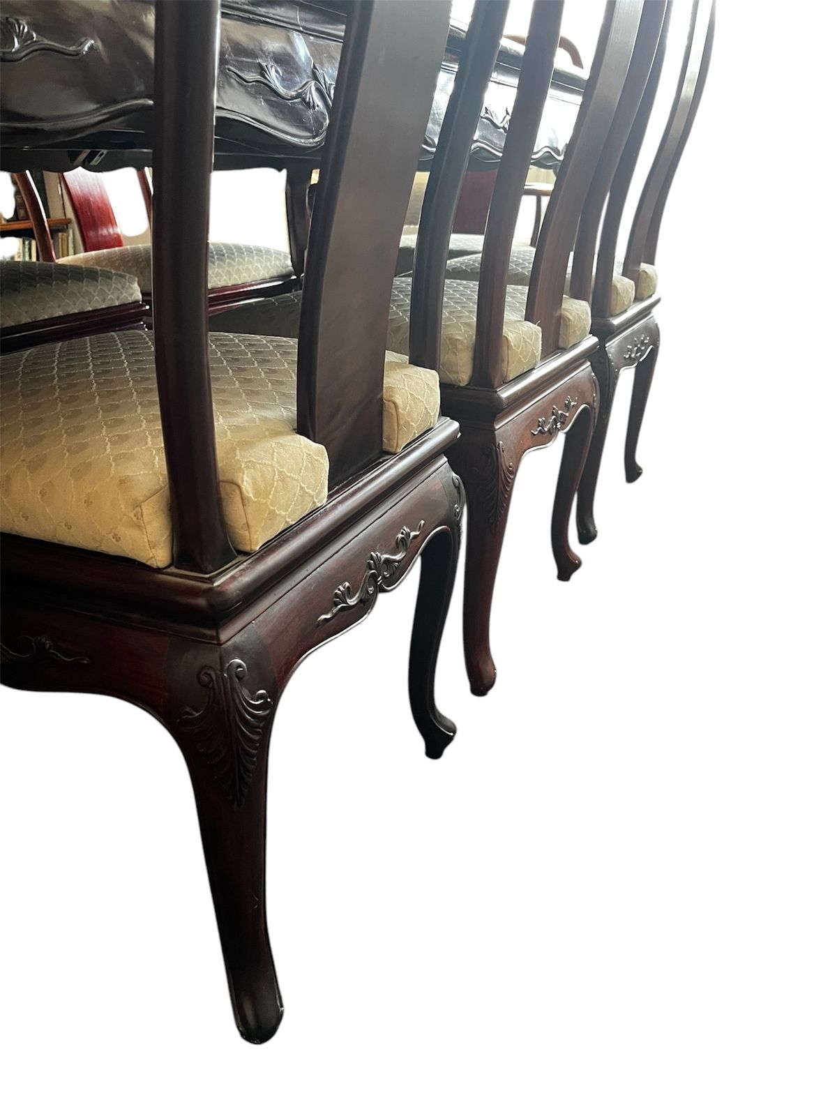 Reduced  Elegant Rosewood Dinning Table & Chairs   Reduced From £1500 To £250 For Quick Sale photo 250.0