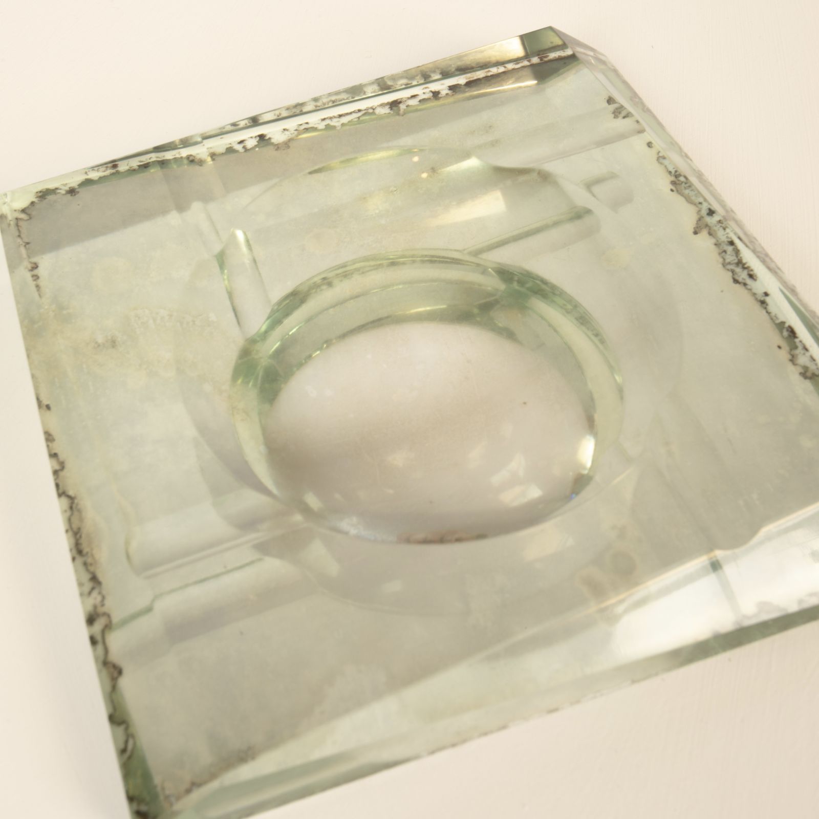 Crystal Ashtray Designed By Pietro Chiesa For Fontana Arte 1940 photo furniture