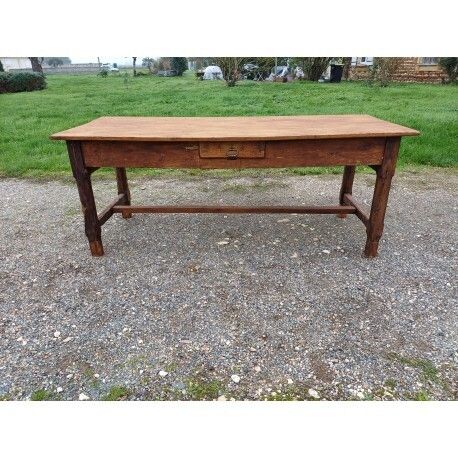 photo vintage 19th Century Country Farmhouse Table In Walnut And Pine, With 3 Drawers