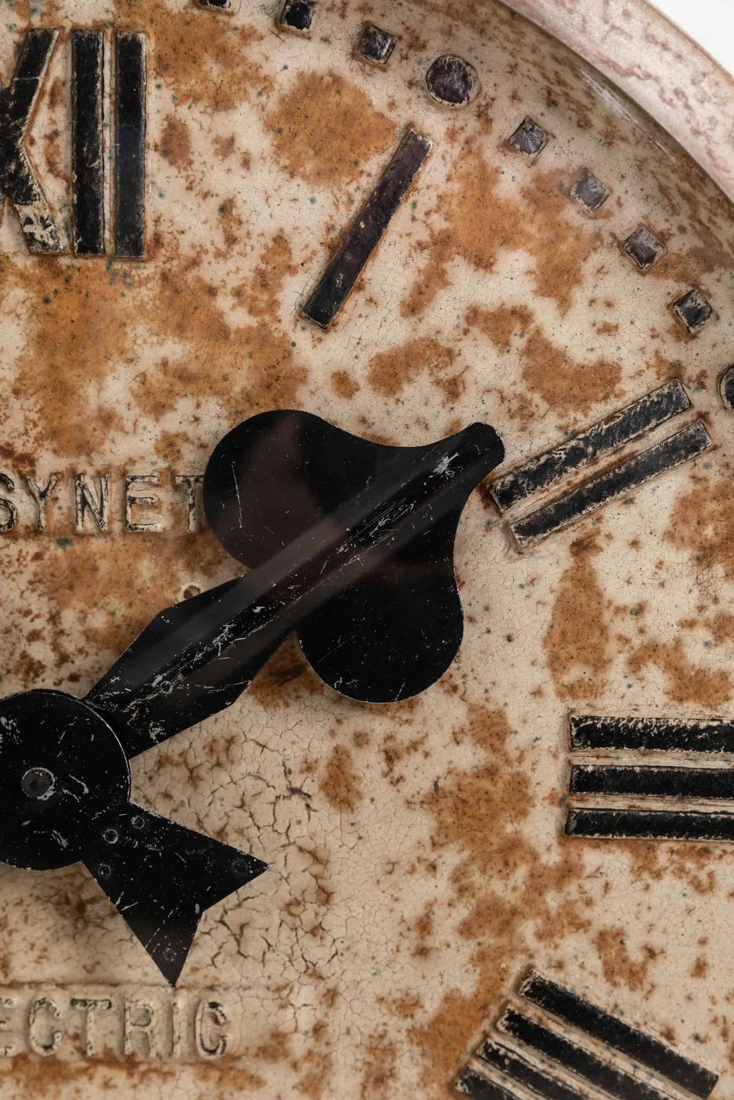 Early Industrial Cast Iron Gents Of Leicester Factory Clock photo for sale