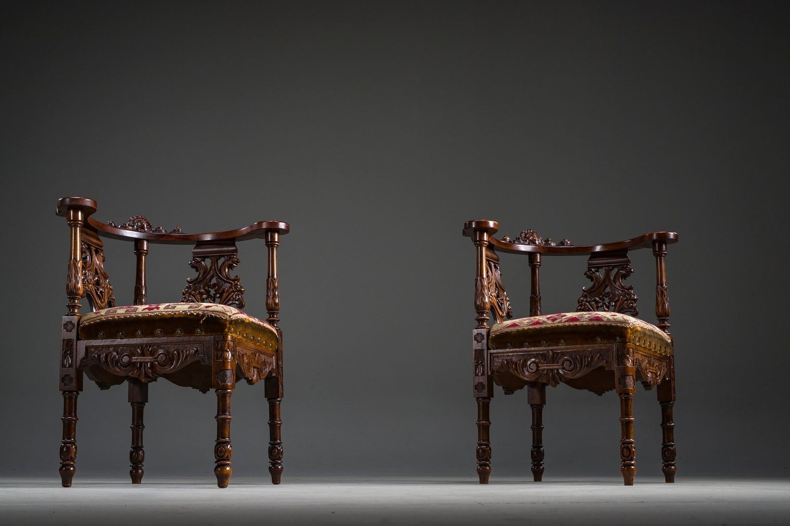 19th Century Italian Renaissance Style Carved Walnut Corner Chairs, Set Of 2 photo 1576.0