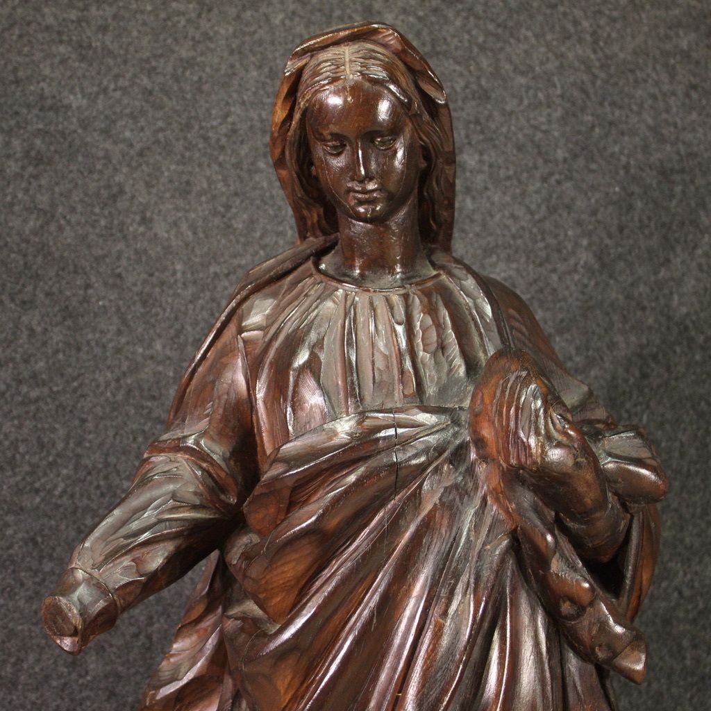 19th Century Religious Wooden Sculpture photo vinterior