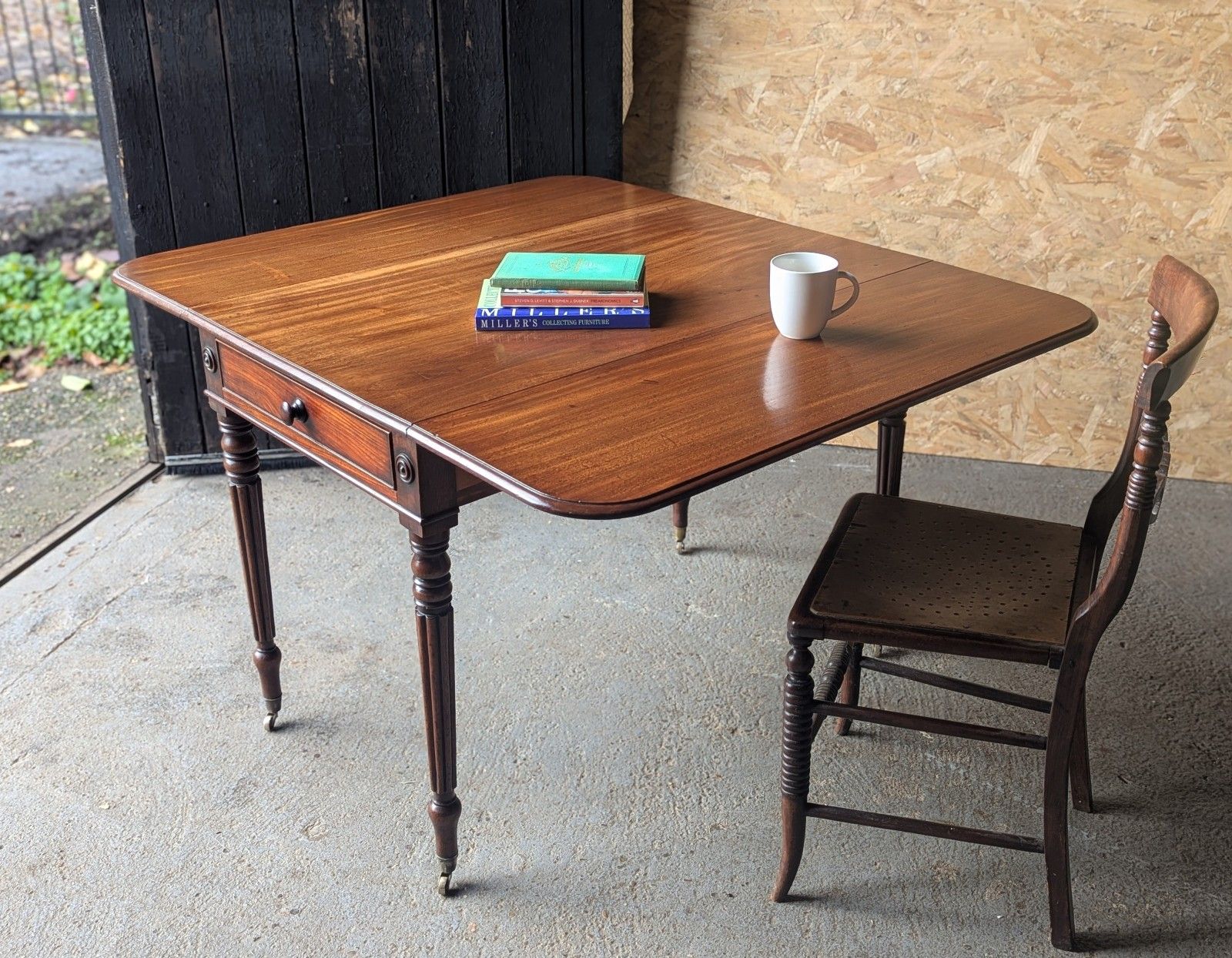 photo furniture Antique Regency Mahogany Drop Leaf Pembroke Table (Delivery Available)