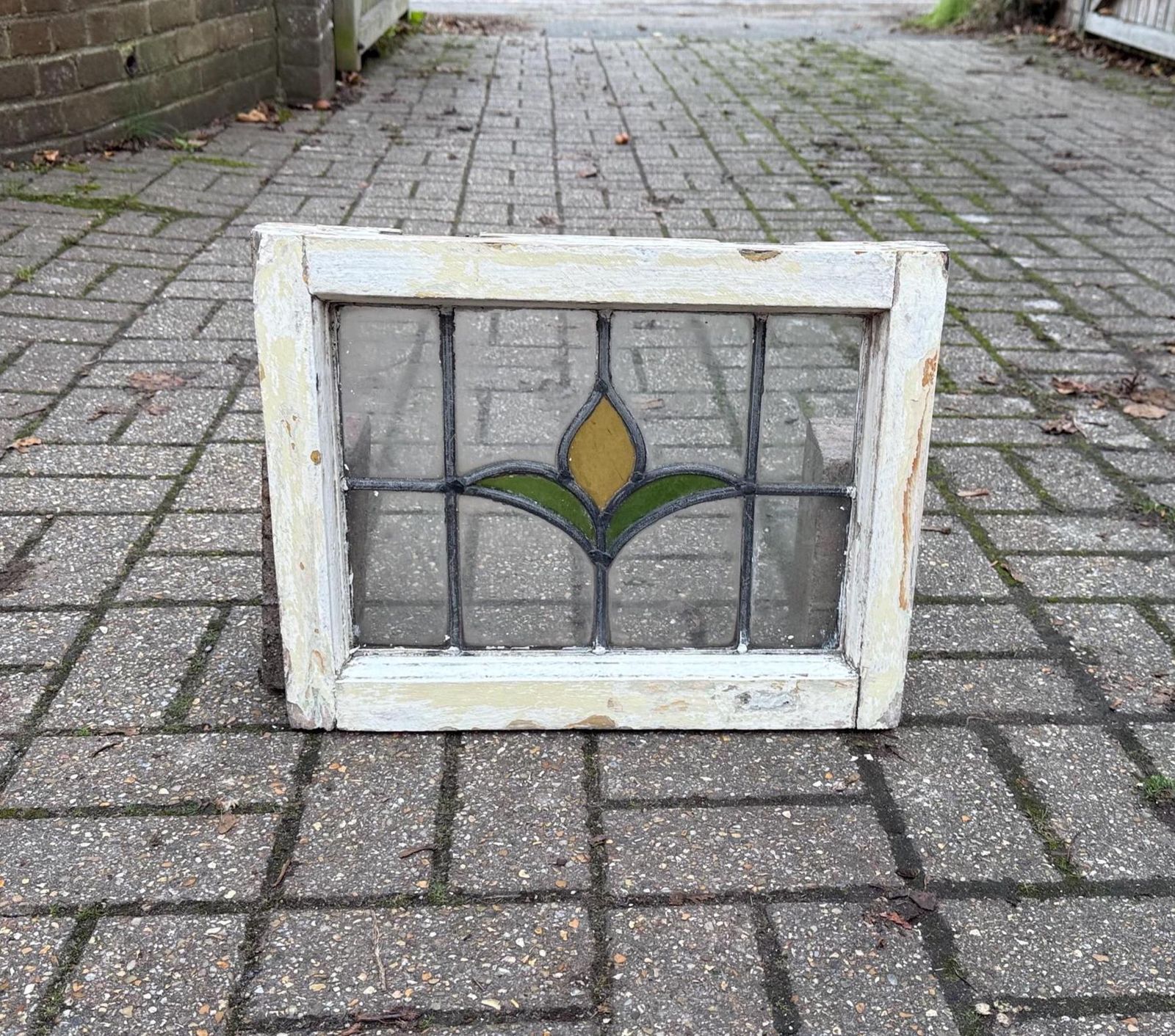Original 1930s Art Deco Stained Glass Tulip Green And Red Design Window Panel
