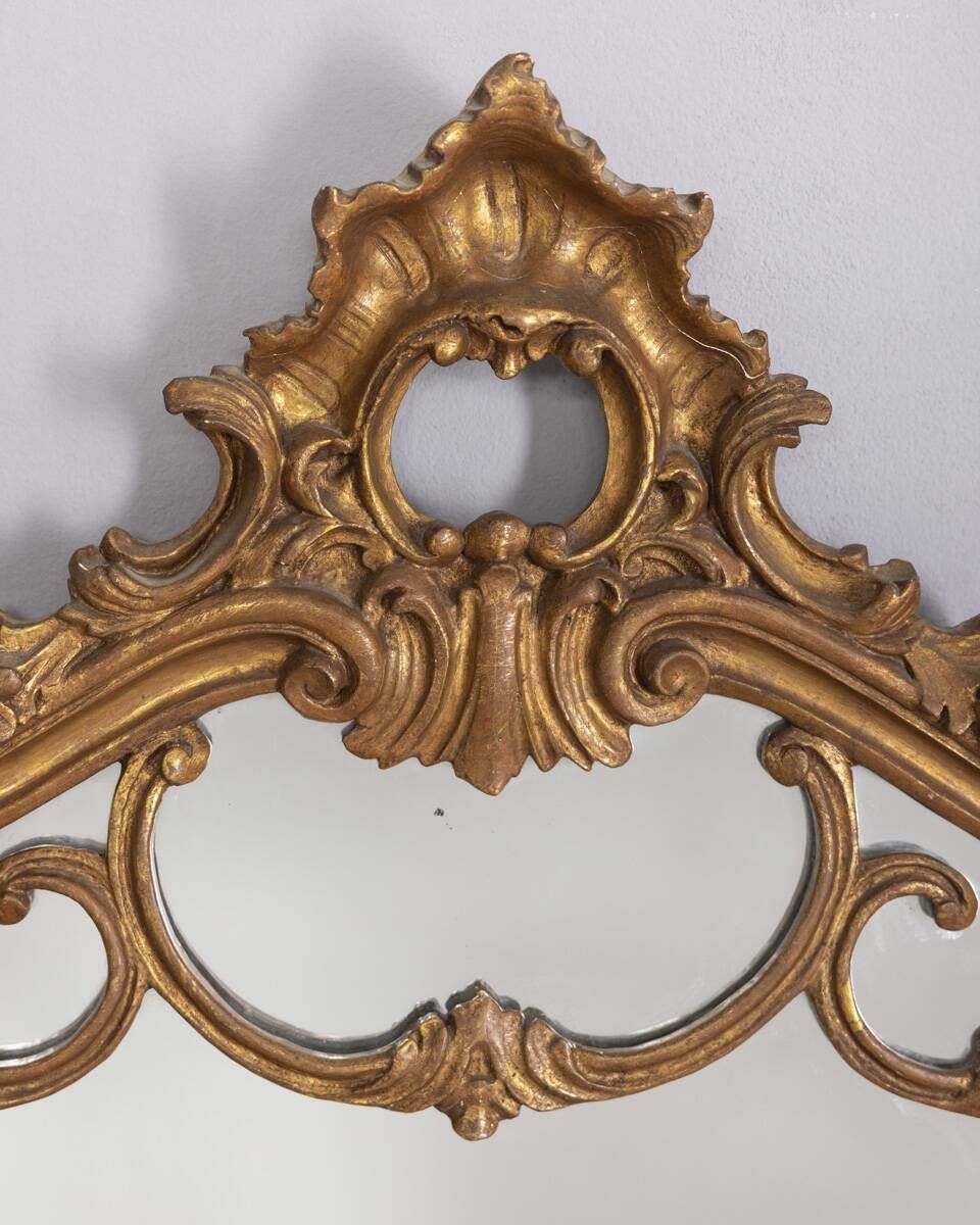 photo furniture Early 20th Century Gilded Wooden Wall Mirror In Baroque Style