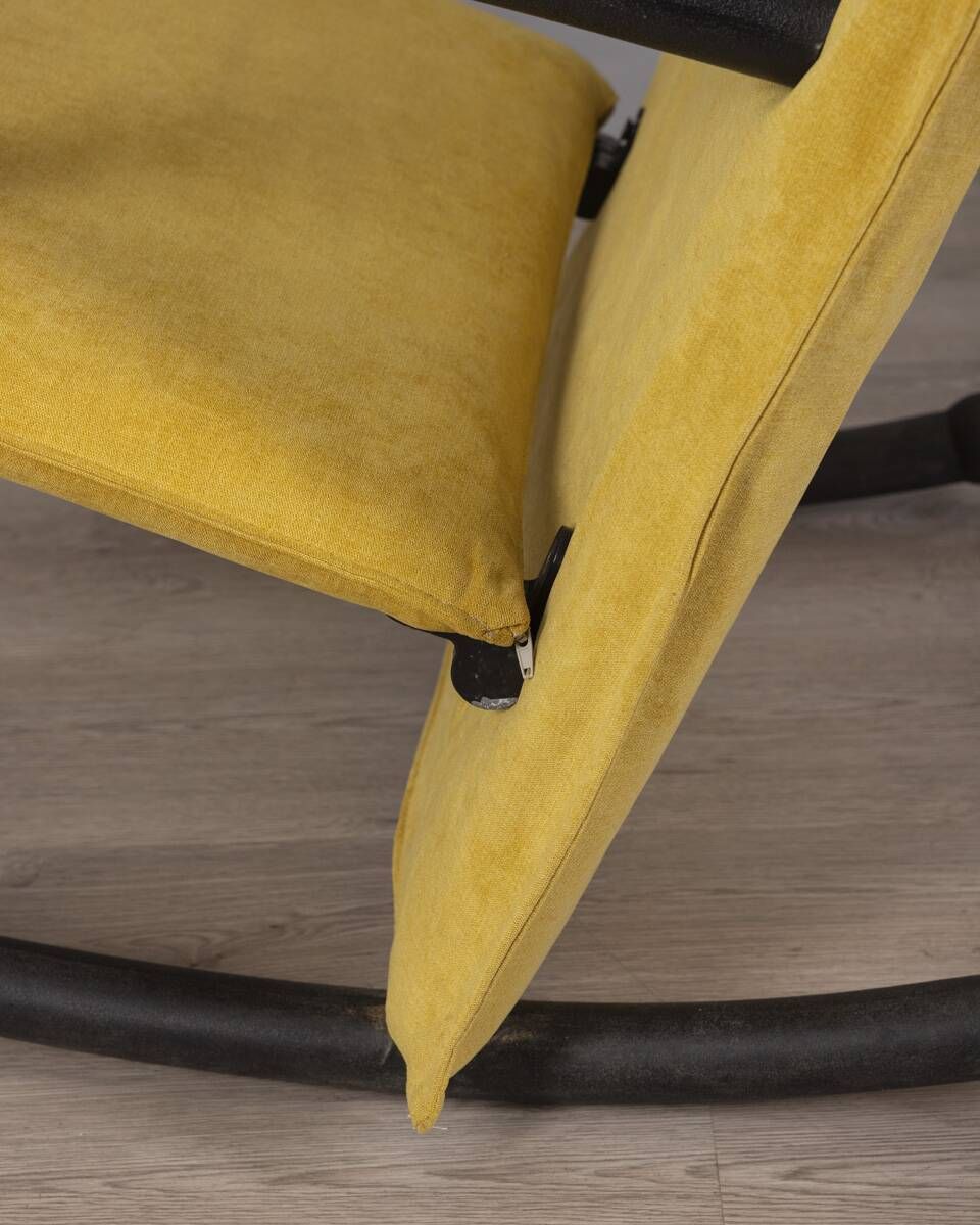 1980s Rocking Chair, "T Line" Model By Burkhard Vogtherr For Arflex photo vinterior