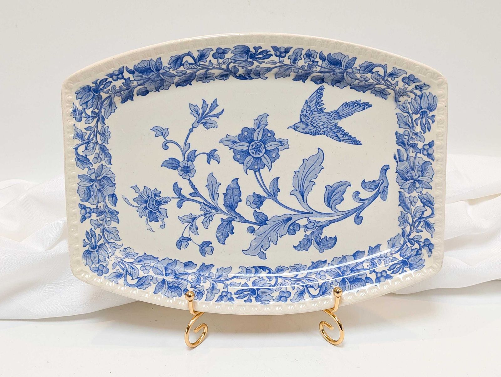 Rare Antique Copeland And Sons Stoke On Trent White W Blue Medallion & Flowers Plate Circa 1860 1895 Model Rd No 26070 In Amazing Condition.