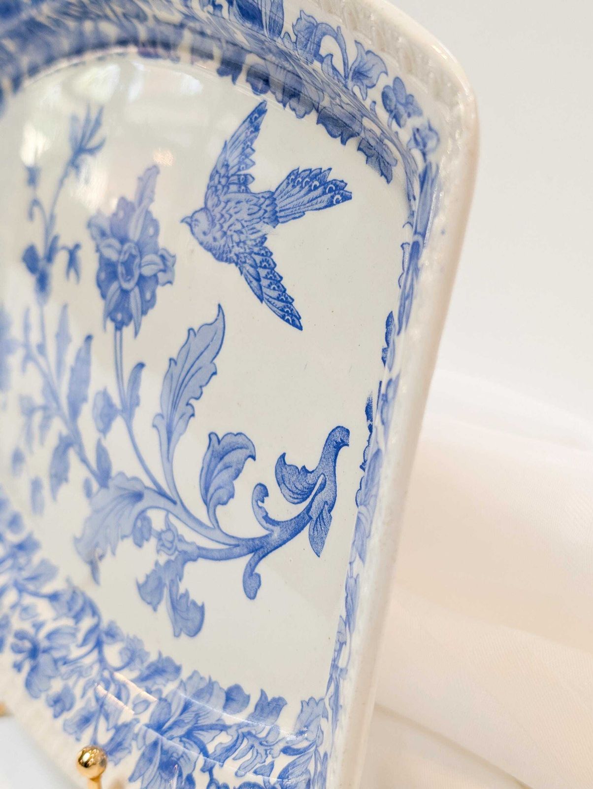 Rare Antique Copeland And Sons Stoke On Trent White W Blue Medallion & Flowers Plate Circa 1860 1895 Model Rd No 26070 In Amazing Condition. photo Home Decor