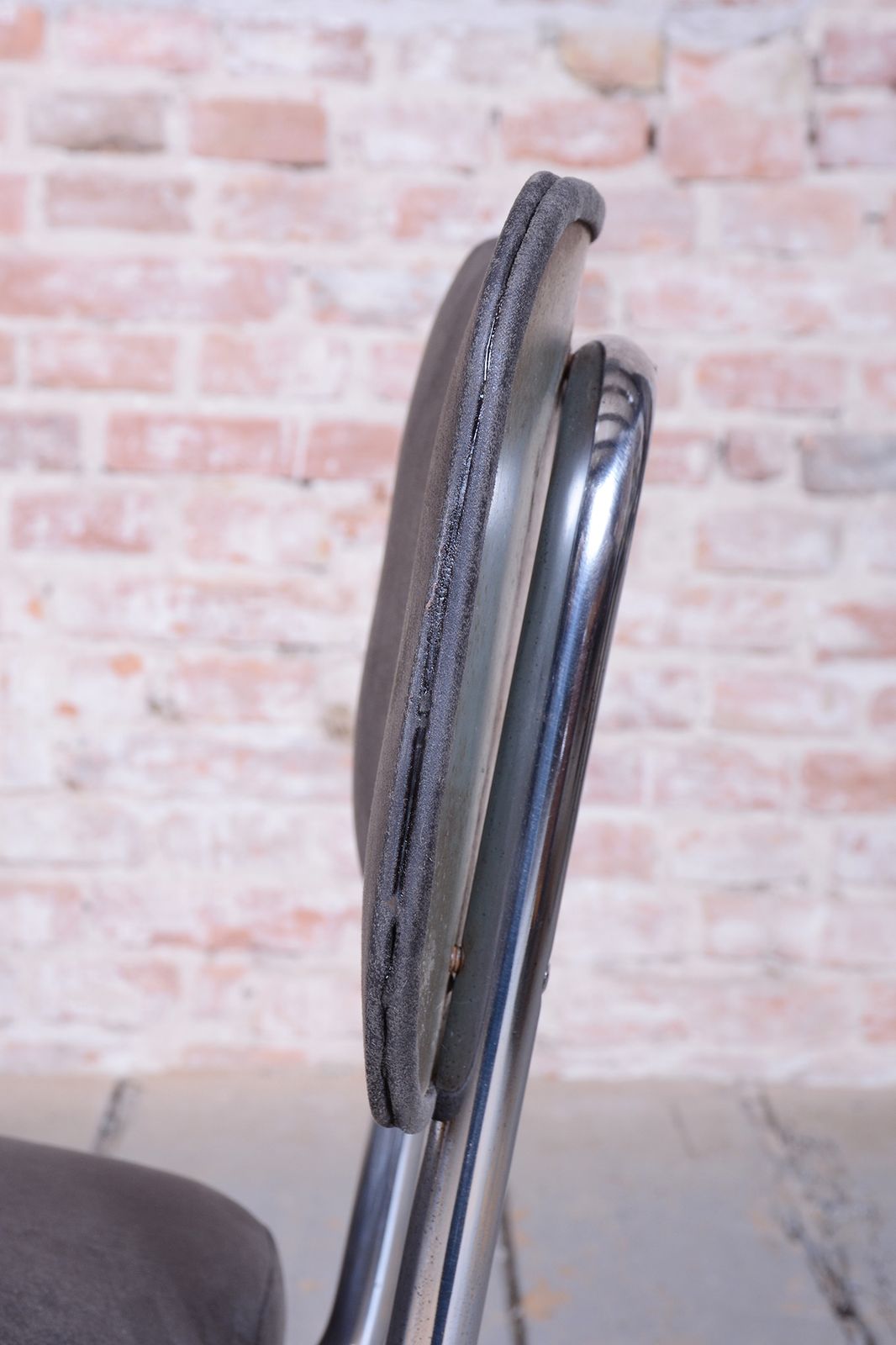 Restored Bauhaus Chair, Genuine Leather, Chrome, Steel, Germany, 1930s photo vinterior