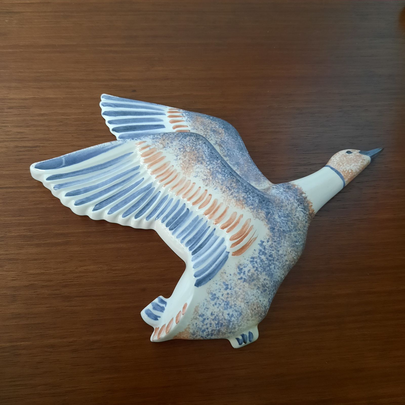 Set Of 3 Graduated Flying Duck Wall Plaques   Rye Pottery   Hand Made In England   1980s photo furniture