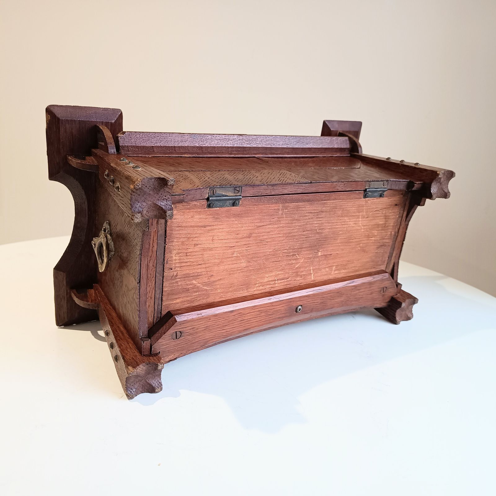 350.0 Art Nouveau Arts And Crafts Quarter Sawn Oak Small Freestanding Tabletop Cabinet, Glasgow Style, 1900 photo