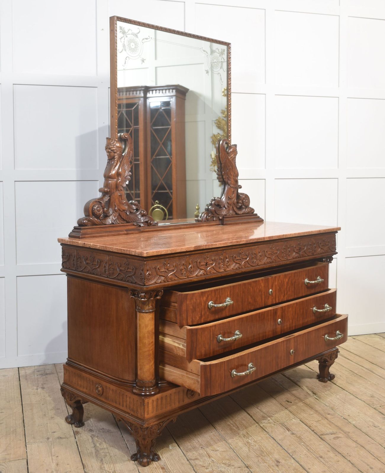 Impressive 19th Century Mahogany Dressing Chest photo vinterior