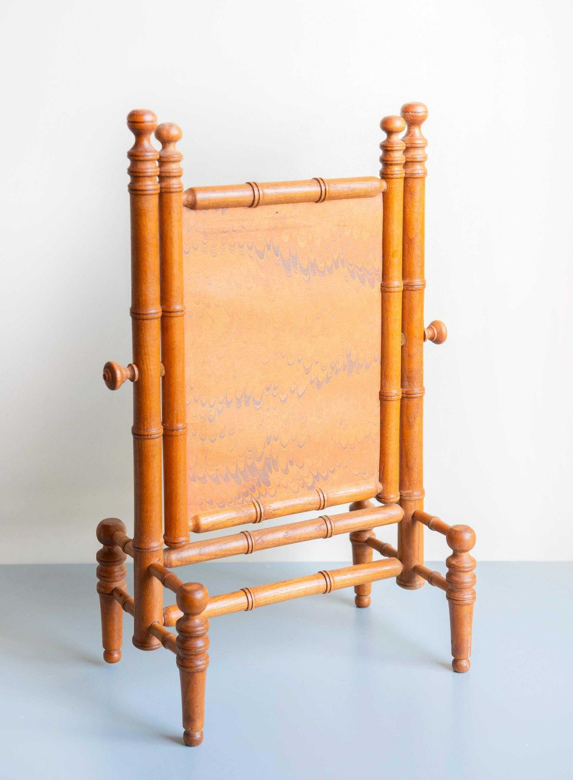 photo furniture Miroir de table d'époque en faux bambou, cadre en chêne tourné, style victorien