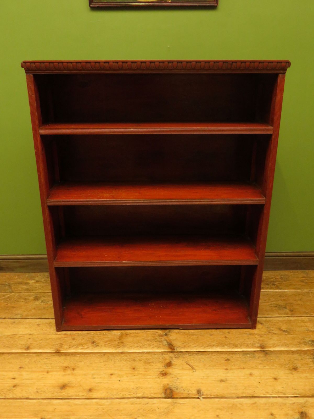 photo vintage Rustic Red Pine Shelf Unit, 1900s