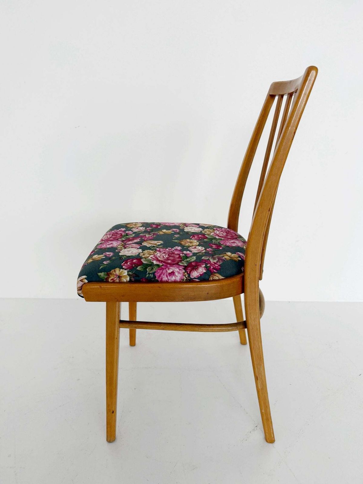 Set Of 4 Czech Chairs, 1960s – New Upholstery photo furniture