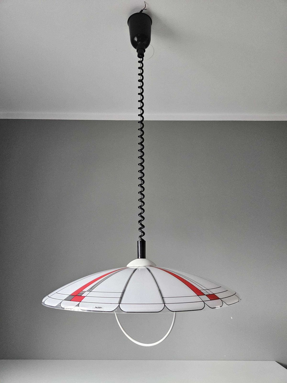 photo furniture Vintage Pendant Lamp – Red & Black Geometric Design