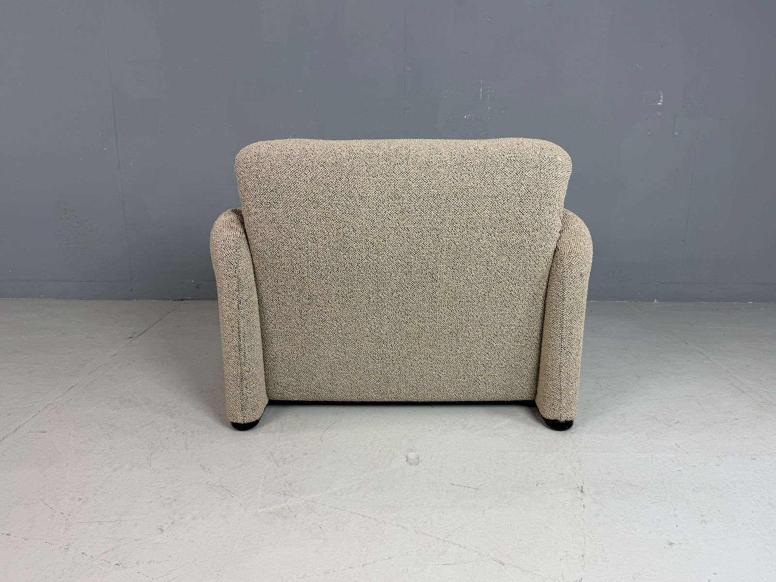Vico Magistretti Maralunga Reupholstered Lounge Chair For Cassina, 1980s photo for sale