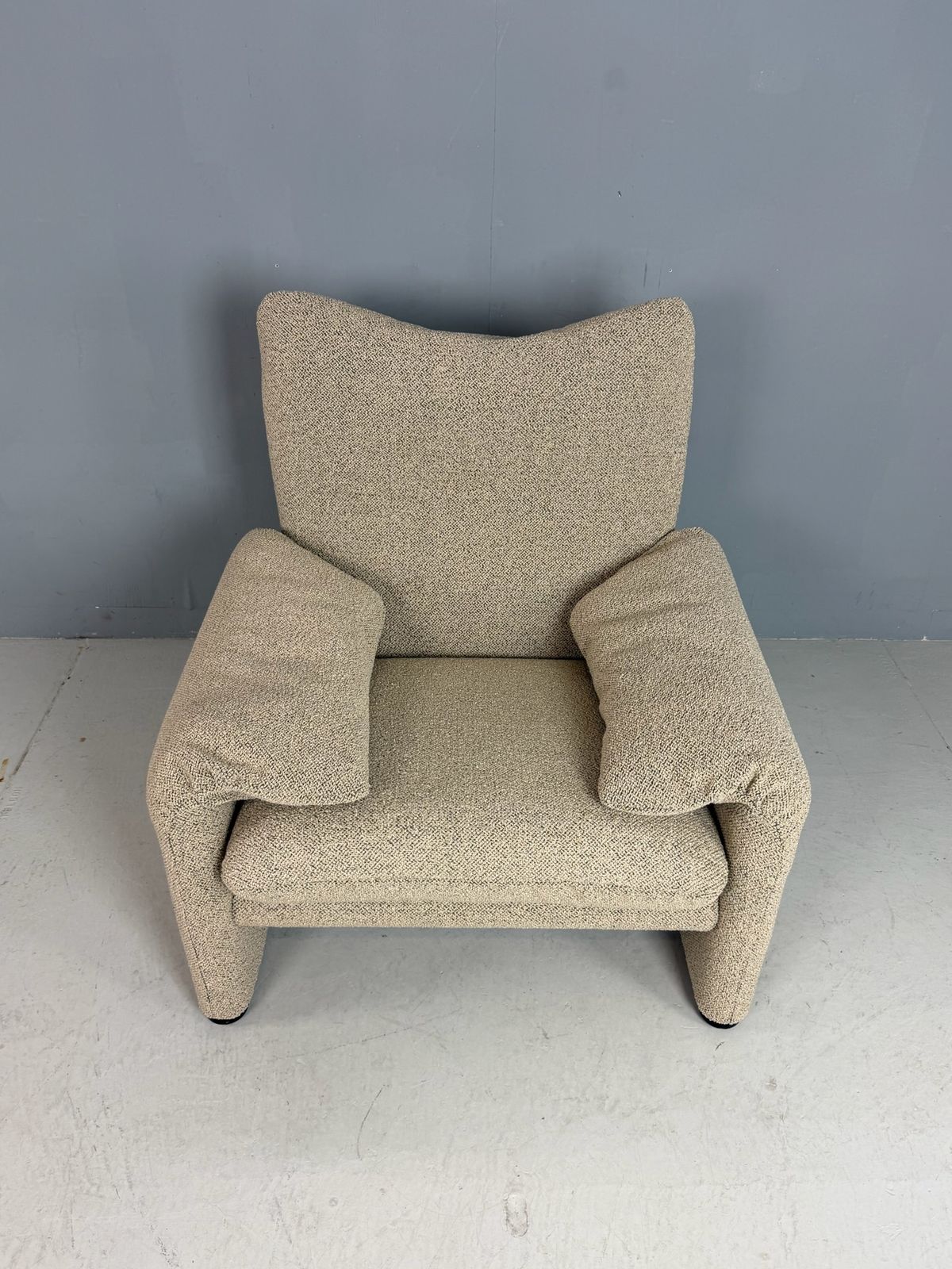 Furniture Vico Magistretti Maralunga Reupholstered Lounge Chair For Cassina, 1980s photo