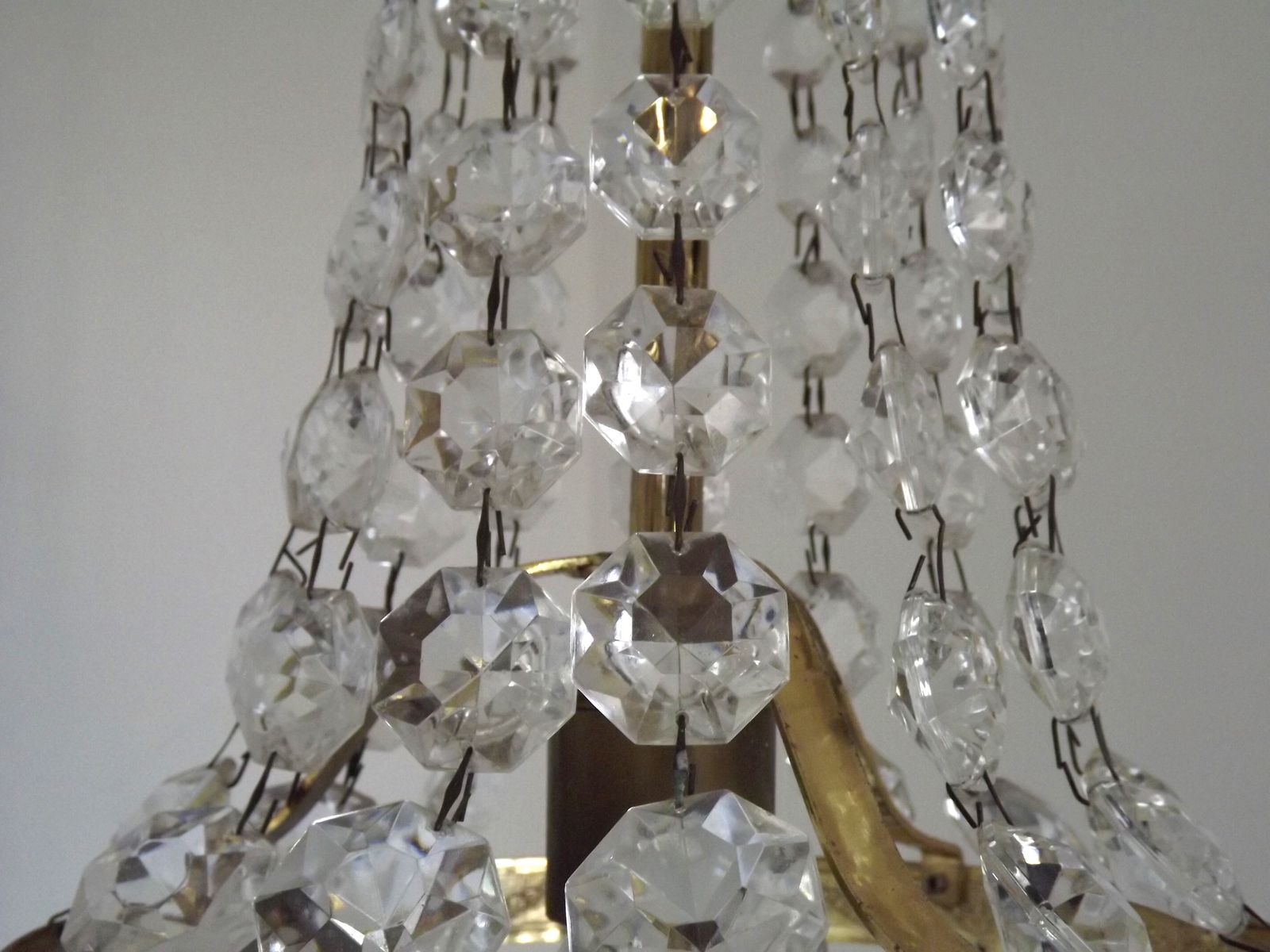 Lustre Montgolfier à une lumière en bronze et cristal, de style Empire français, années 1960 photo Luminaires