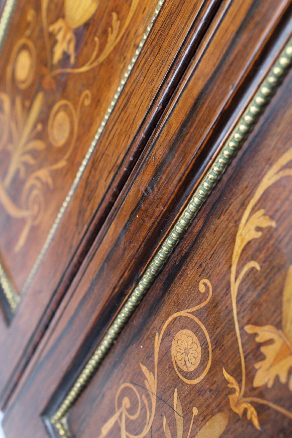 photo furniture Victorian Inlaid Rosewood Metamorphic Coal Scuttle