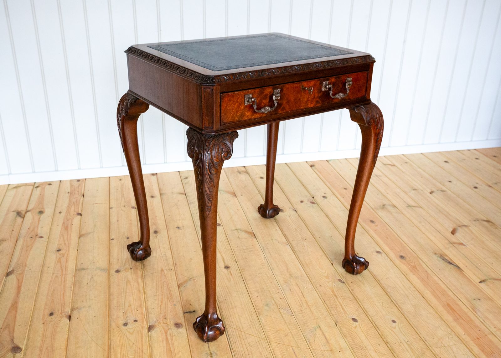 photo buy George II Chippendale Style Desk Mahogany Leather Top Antique Consol.E Side Tabl.E Locking Drawer Cabriole Ball And Claw Fine Country House