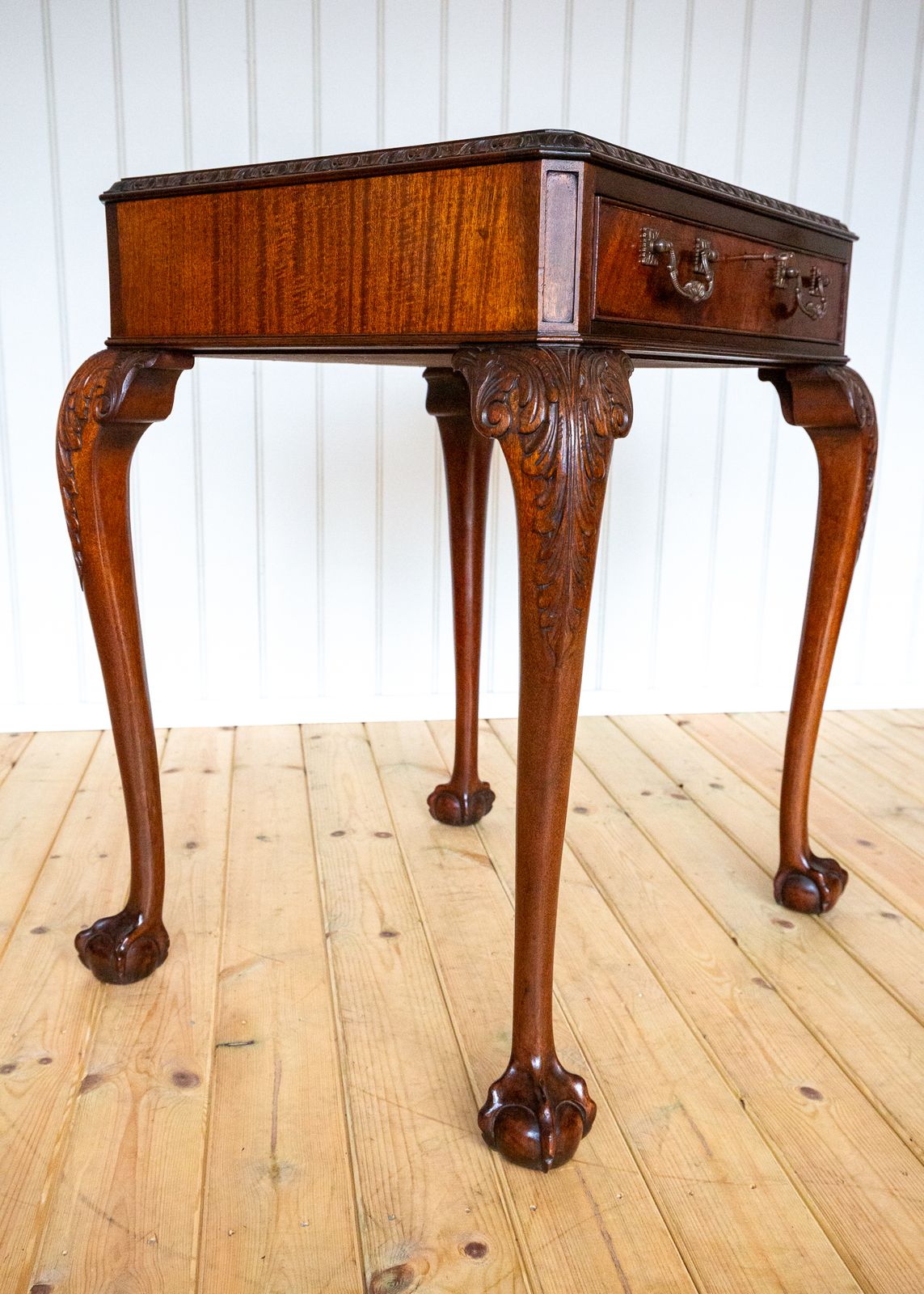 1750.0 George II Chippendale Style Desk Mahogany Leather Top Antique Consol.E Side Tabl.E Locking Drawer Cabriole Ball And Claw Fine Country House photo