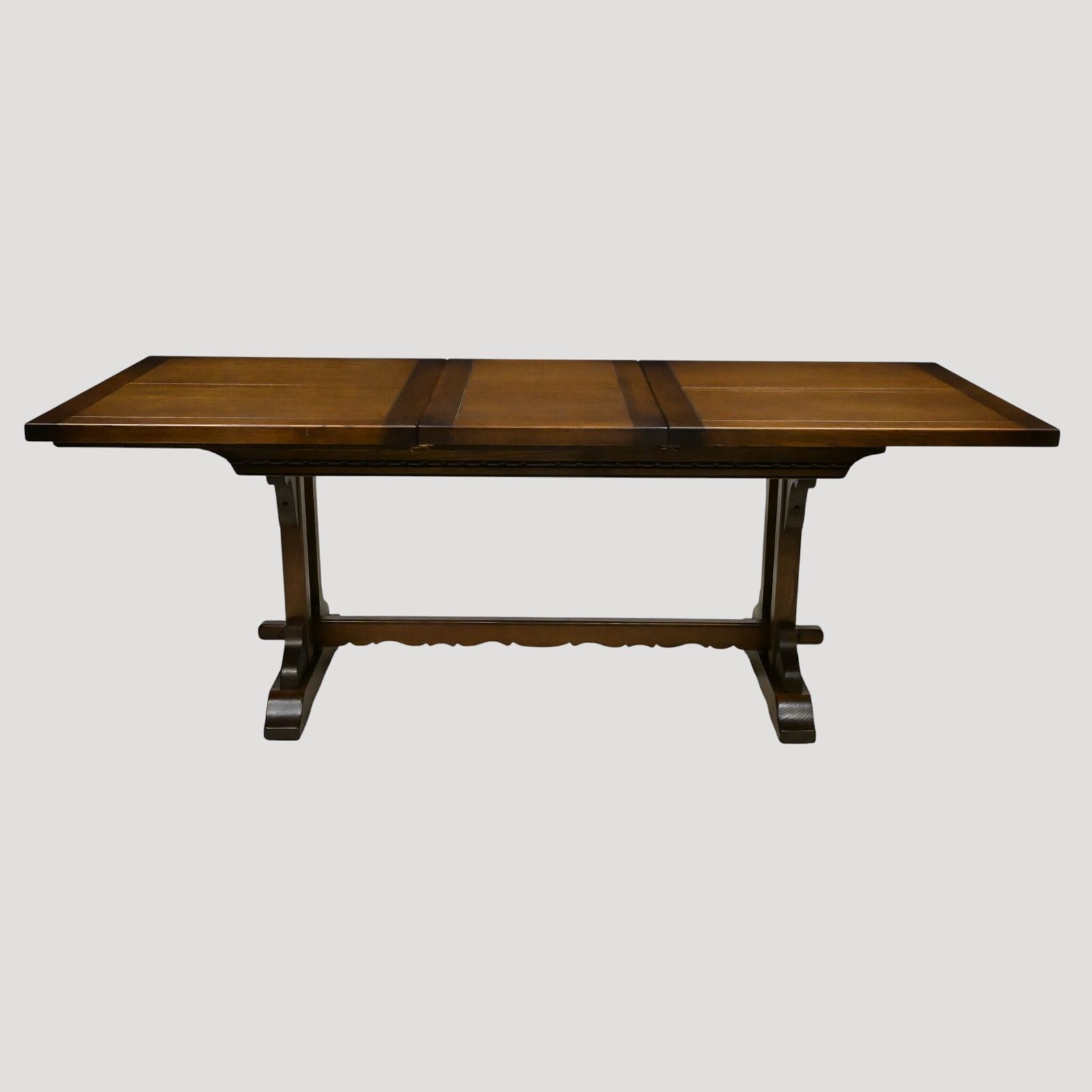 Old Charm Richmond Oak Extending Dining Table Light Oak Finish Free Uk Delivery photo 1047.0