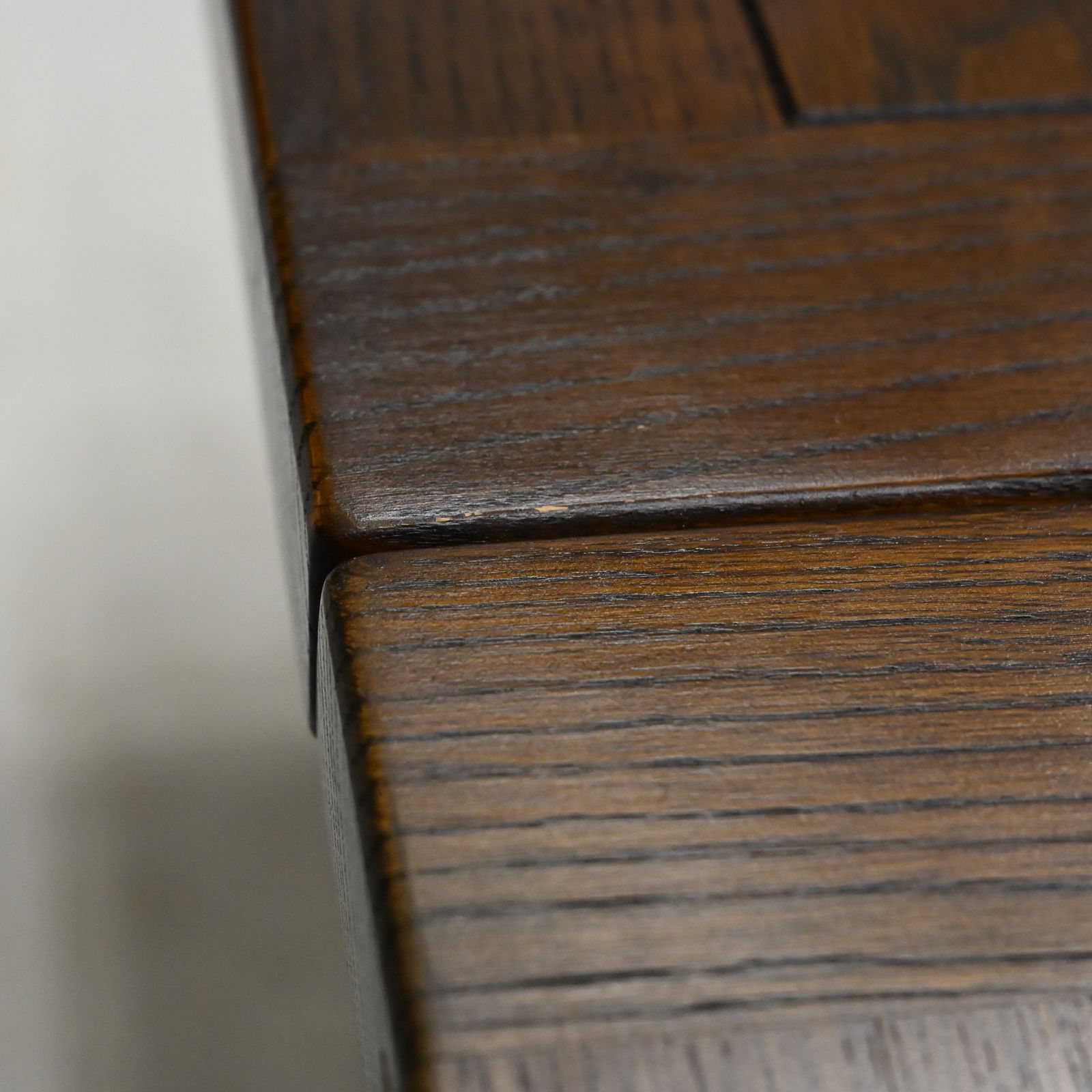 photo furniture Old Charm Richmond Oak Extending Dining Table Light Oak Finish Free Uk Delivery