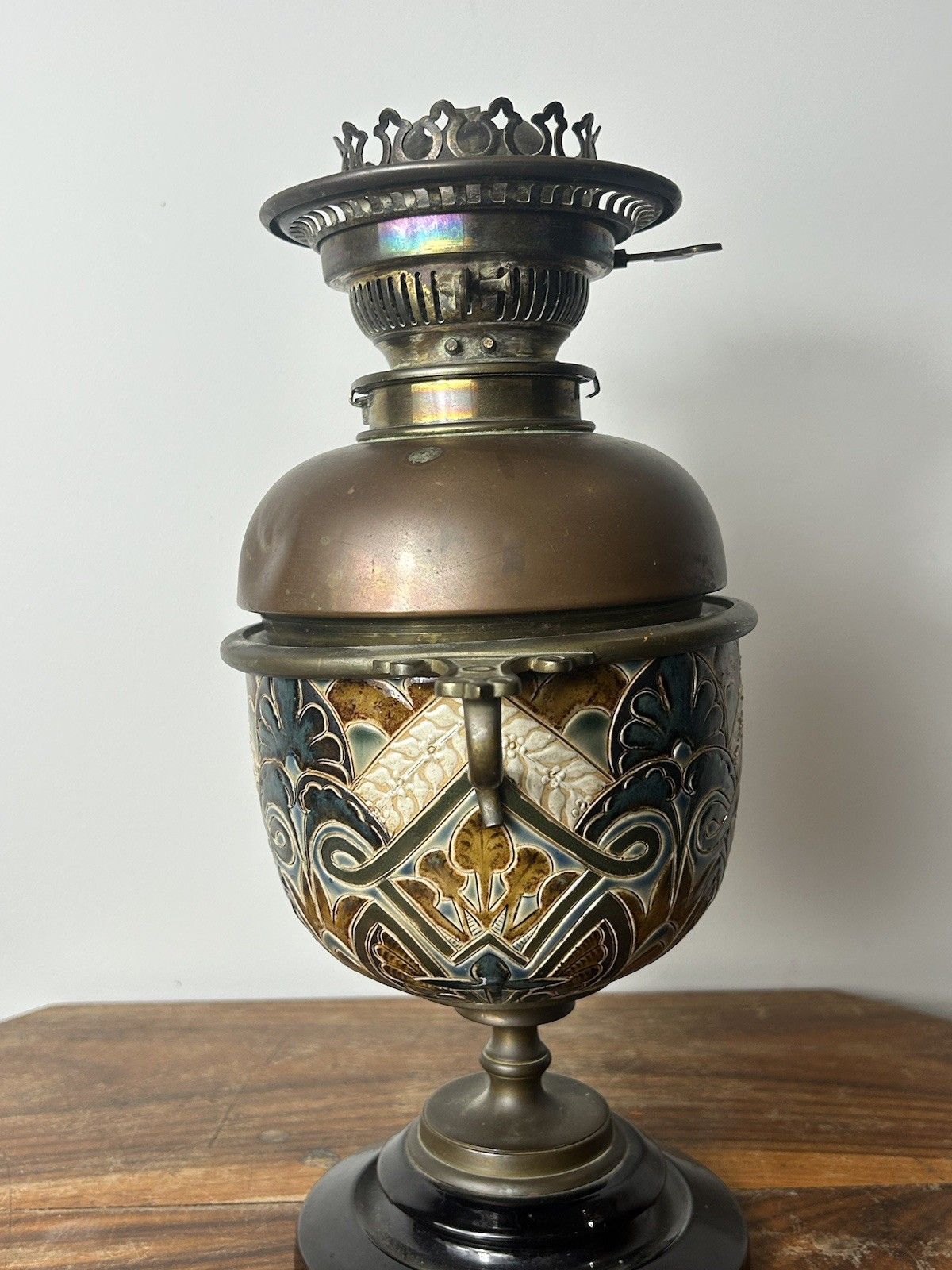 Royal Doulton Antique Ceramic Oil Lamp 32cm – Rare Collectable Vintage Piece photo vintage